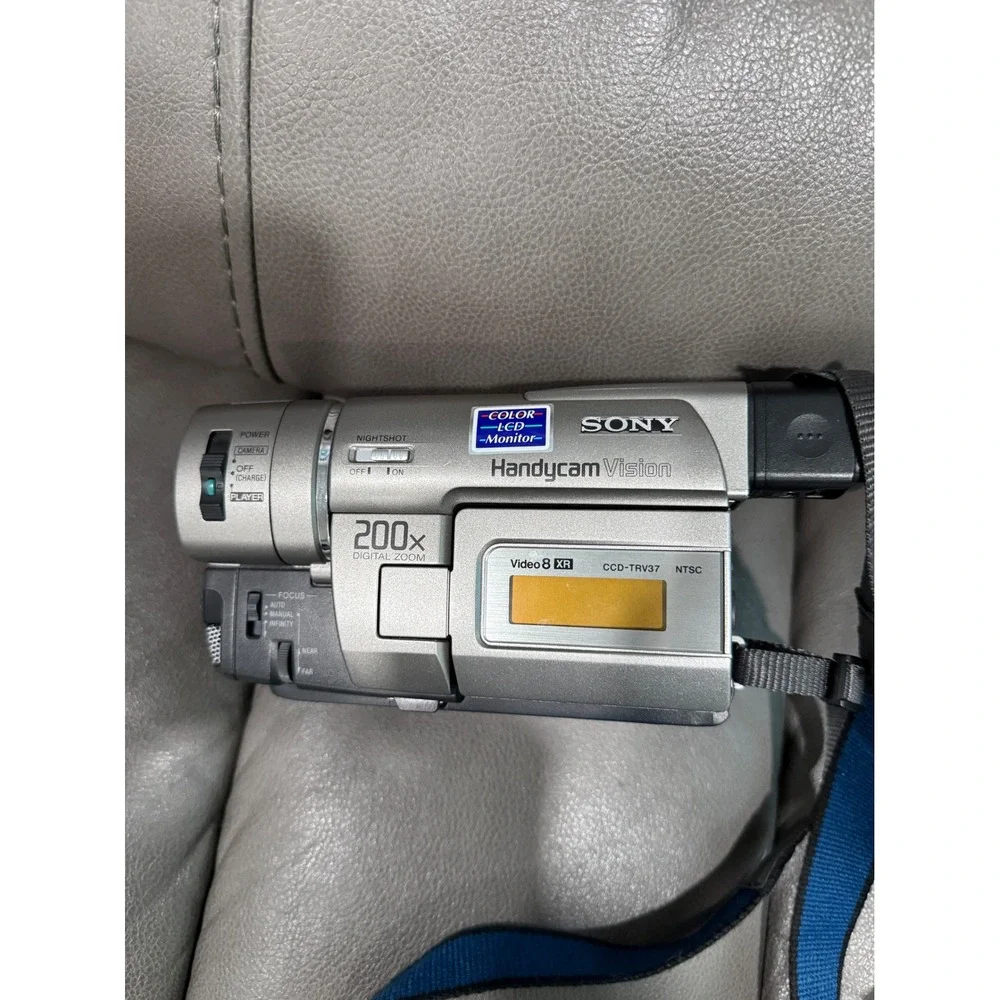 Sony Handycam Vision CCD-TRV37 Video 8‎ XR Camcorder 200x Digital Zoom NightShot